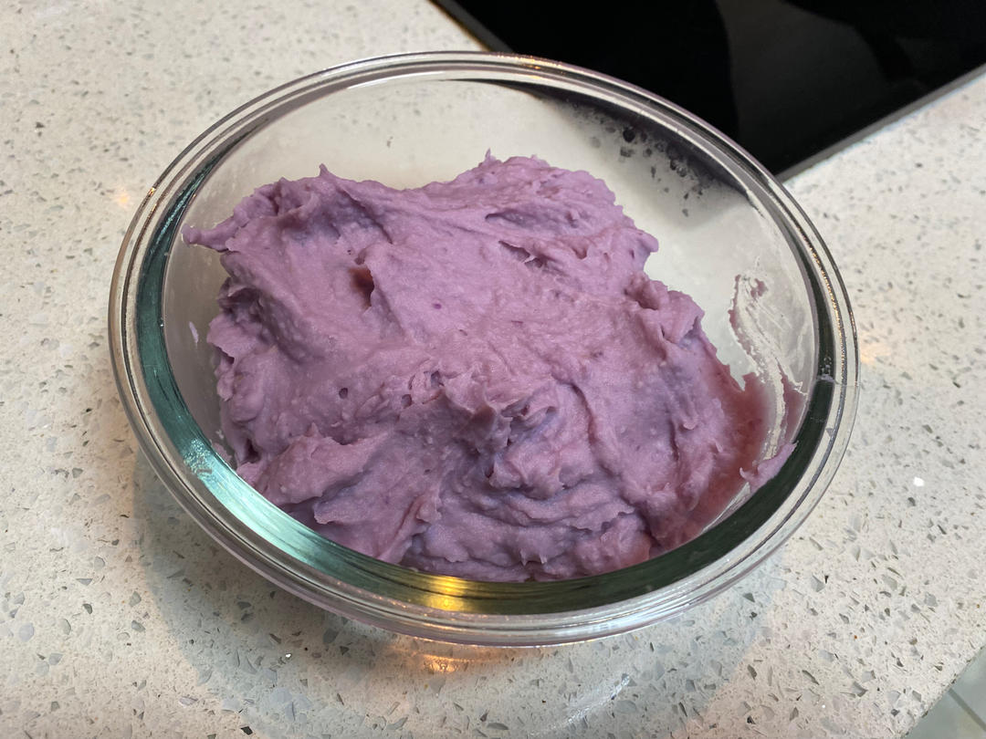 鲜芋牛奶的芋泥