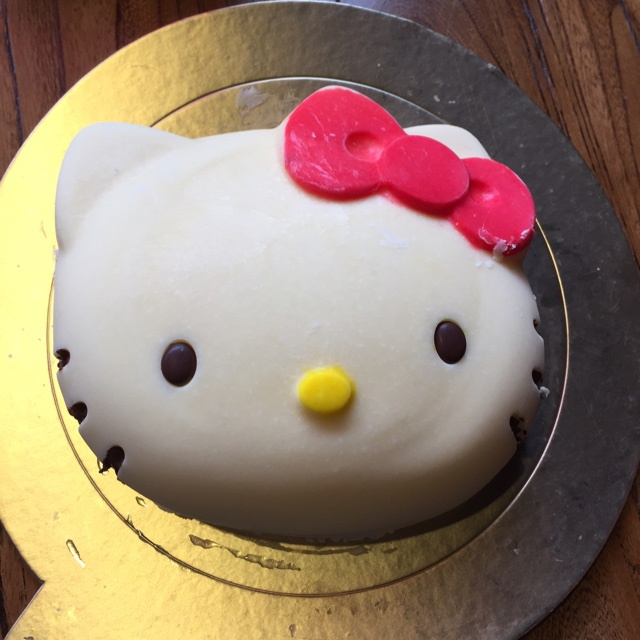 酸奶慕斯HelloKitty蛋糕