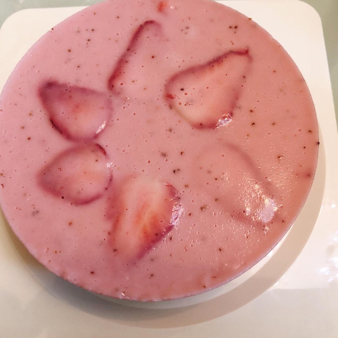 免烤箱超q弹的草莓🍓酸奶布丁小白也能做