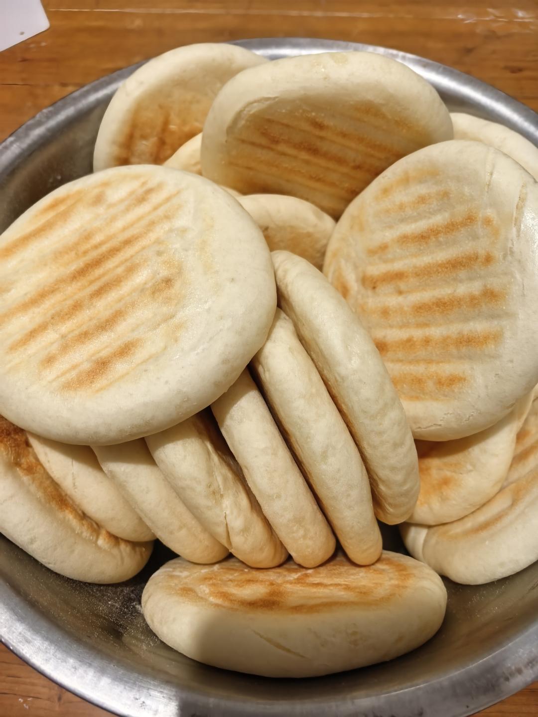 空心馍（肉夹馍）