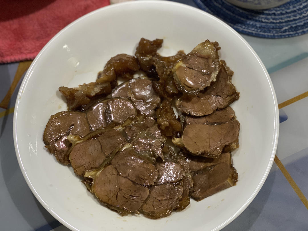 隔壁小孩馋哭了的卤牛肉