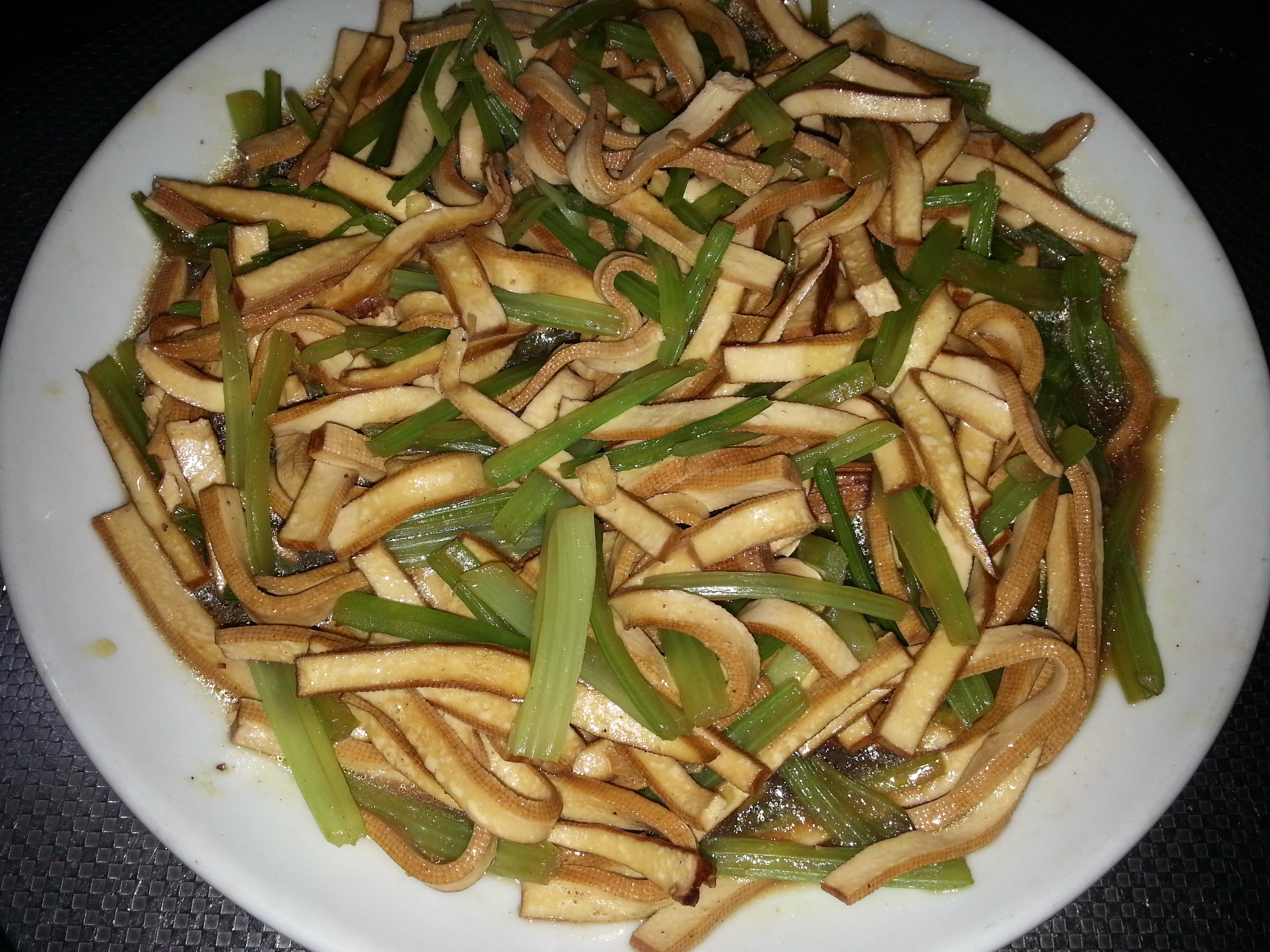 芹菜炒香干