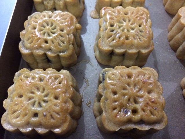 广式月饼——蛋黄莲蓉月饼