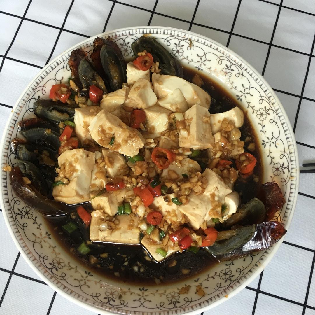 皮蛋拌豆腐