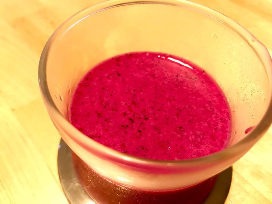 火龙果酸奶布丁