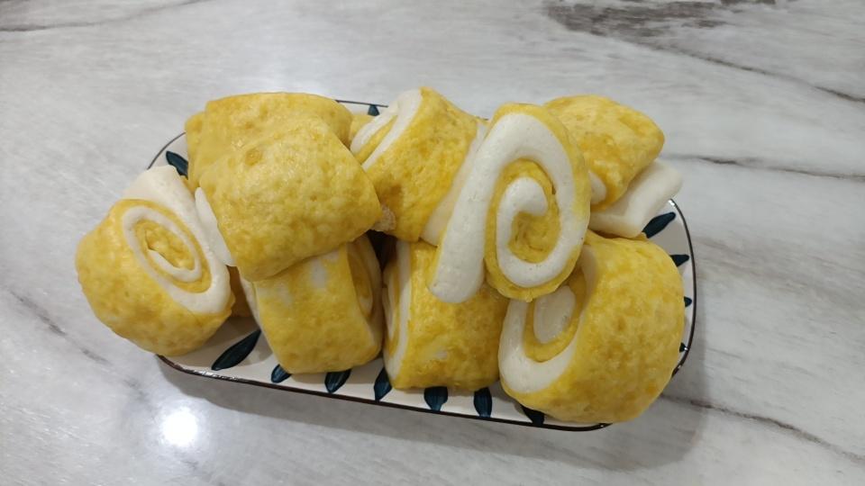 高颜值南瓜双色小馒头