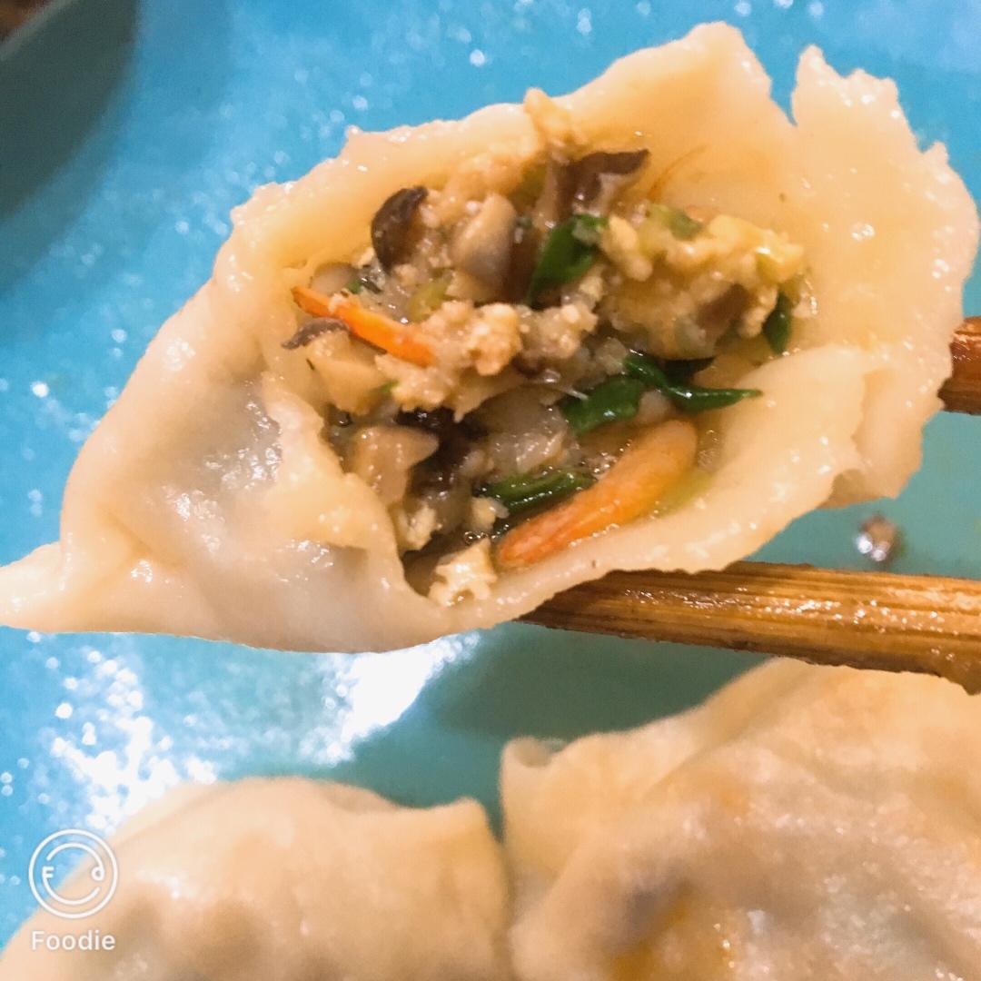 香菇青菜大肉饺子