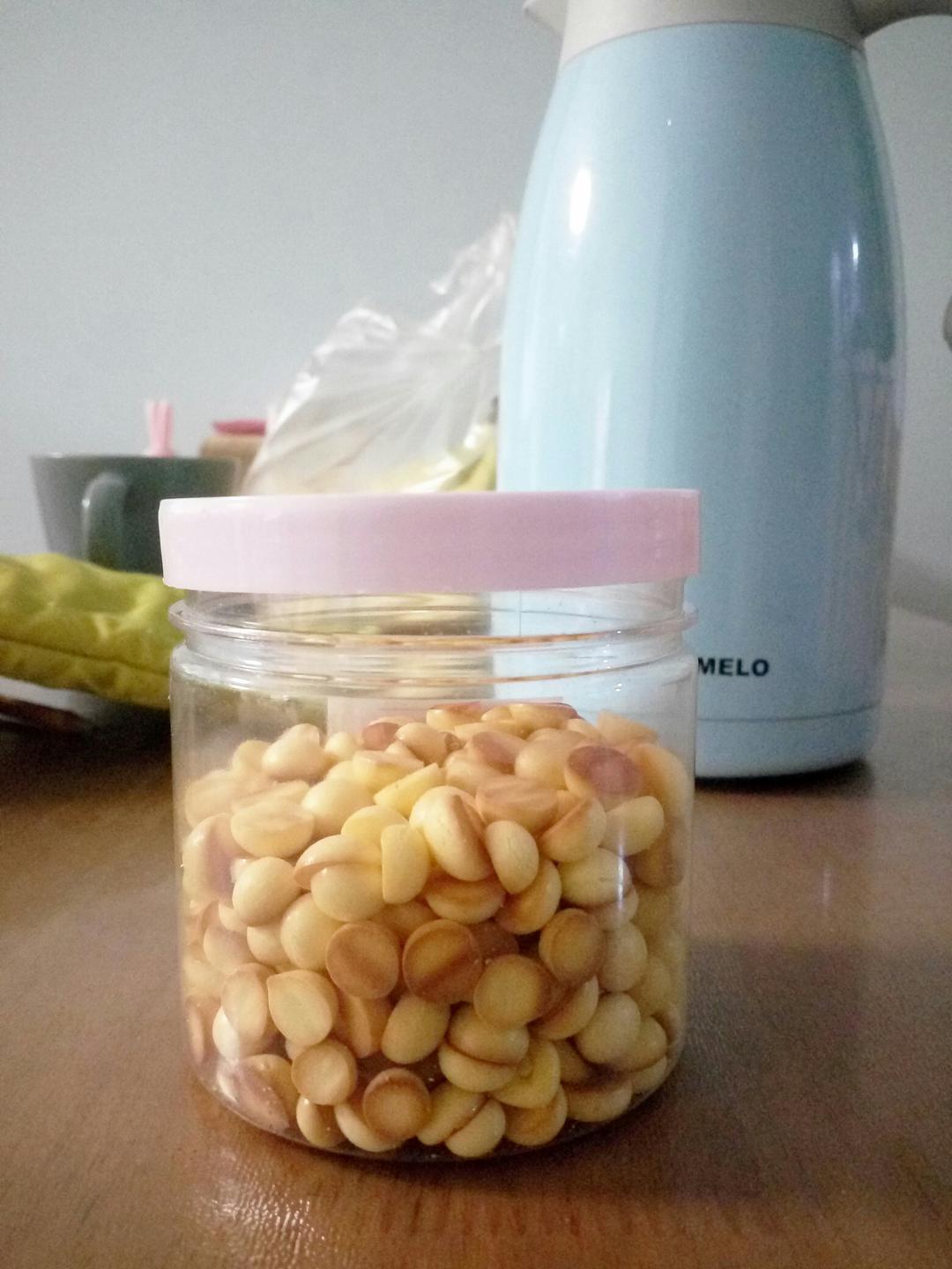 宝宝奶香蛋黄小溶豆