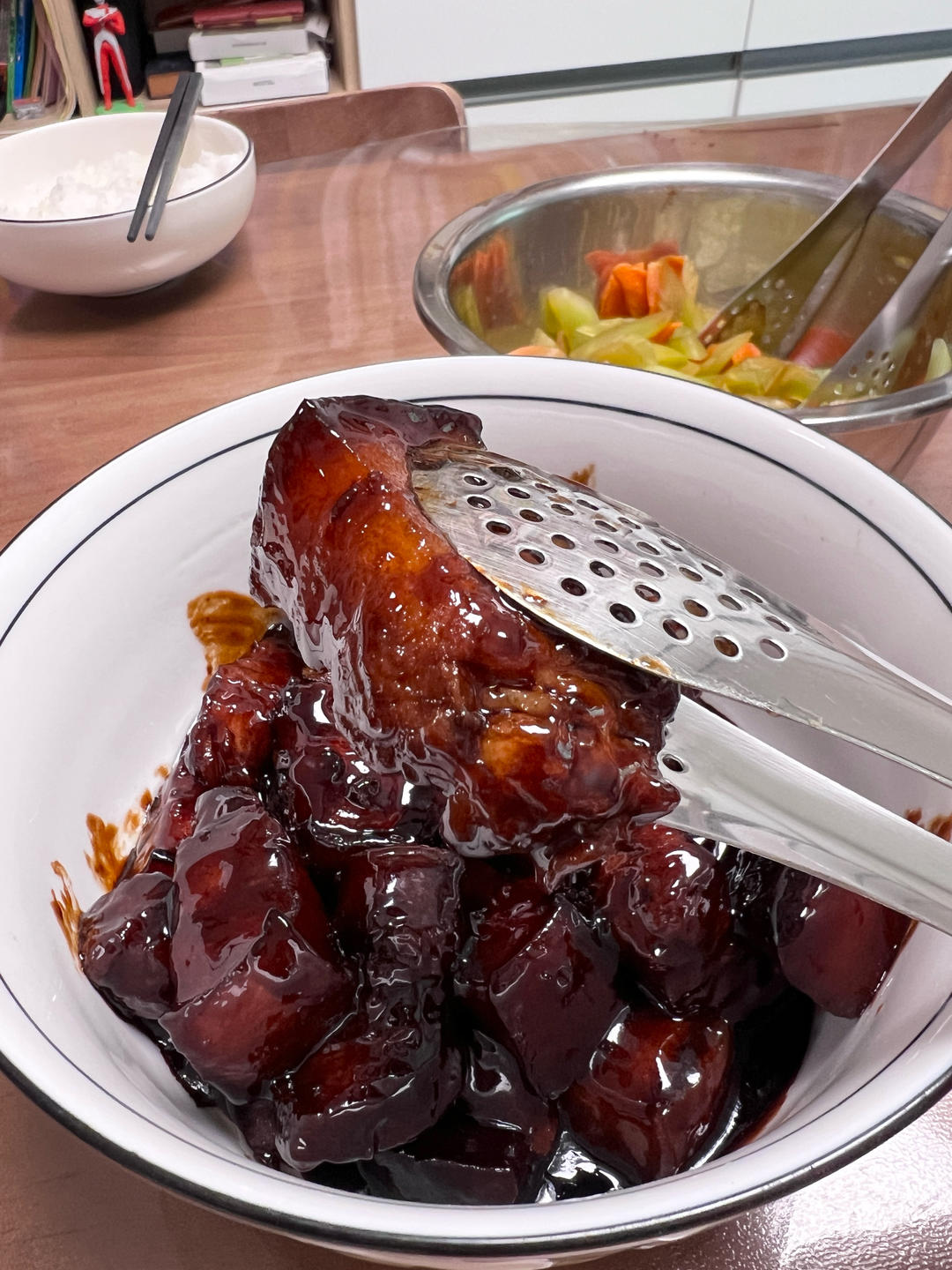 不焯水不放油的家常红烧肉