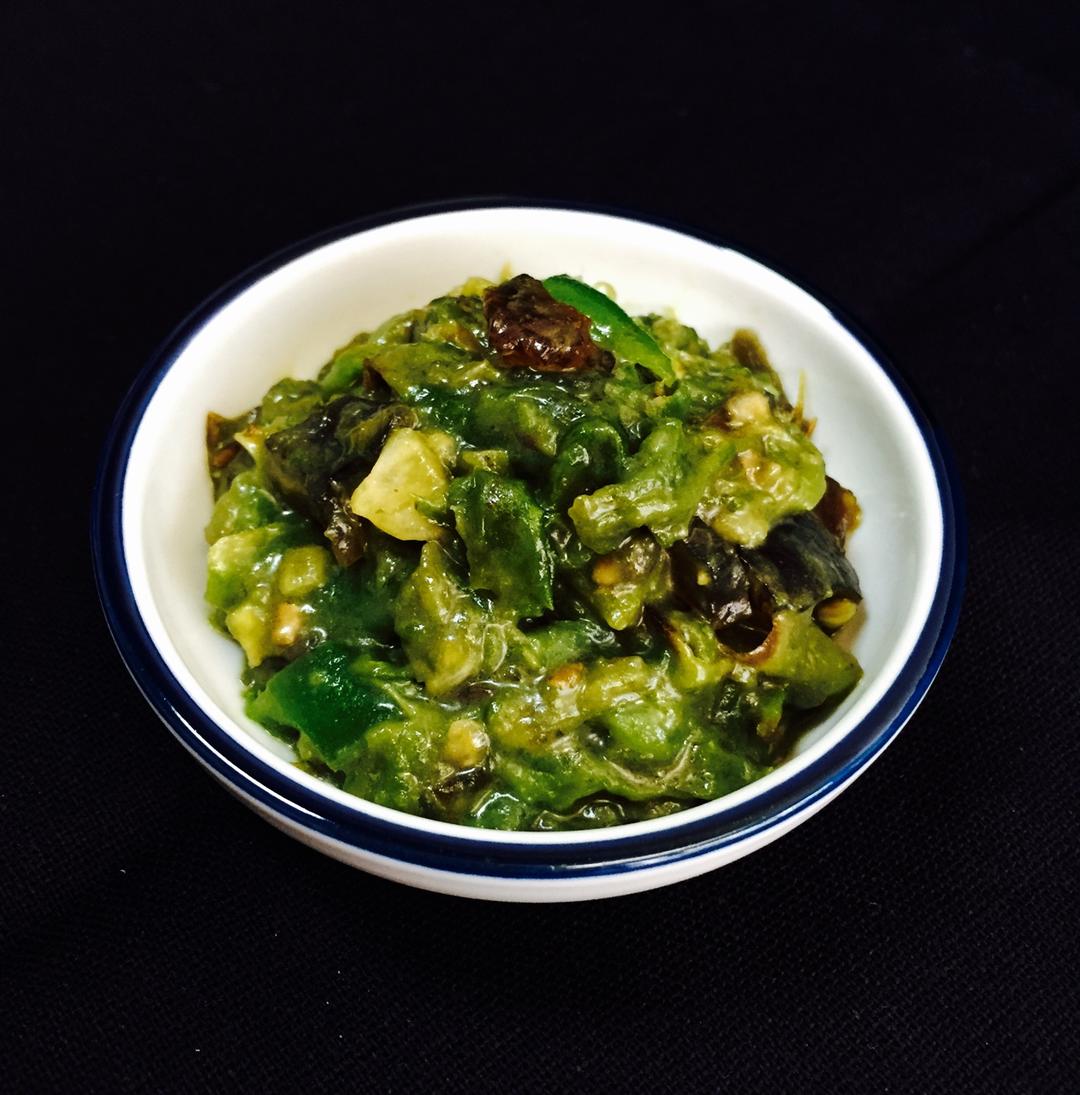 【正宗湘菜】擂辣椒皮蛋