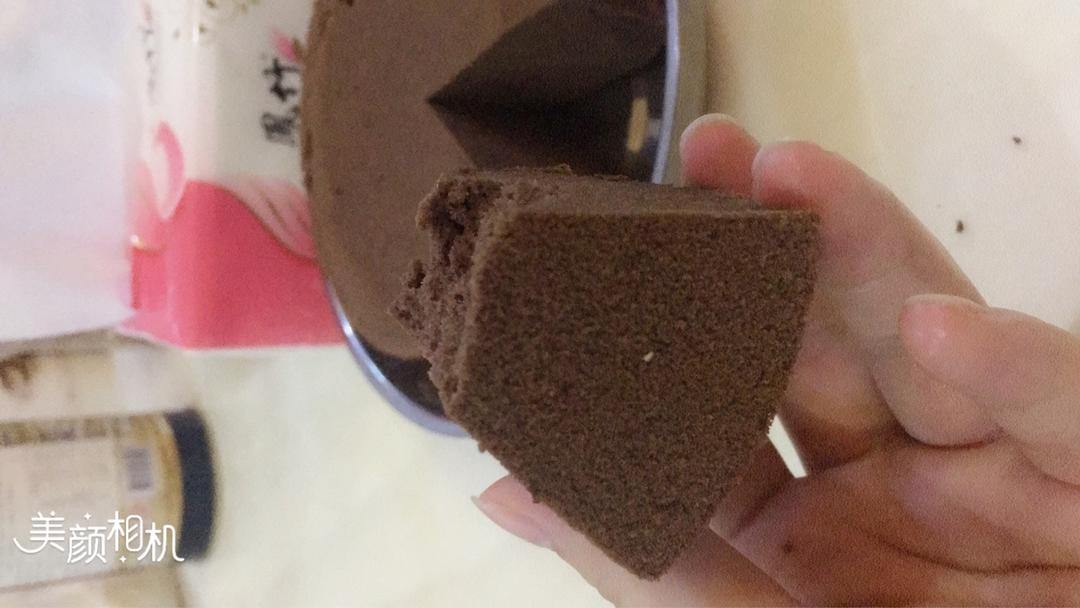 超简单完美戚风蛋糕（6寸2蛋）附打发、翻拌、脱模视频