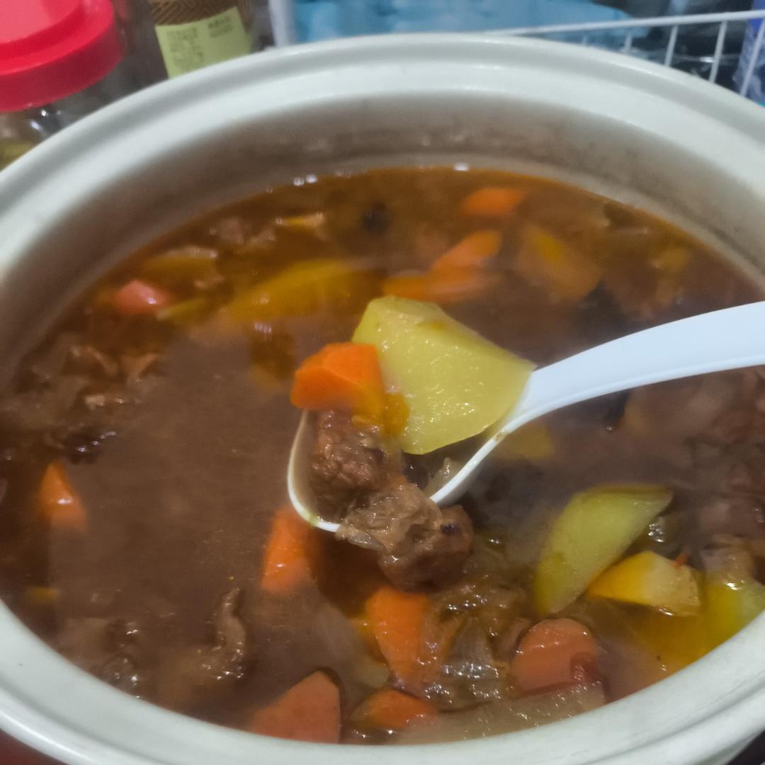番茄土豆炖牛腩