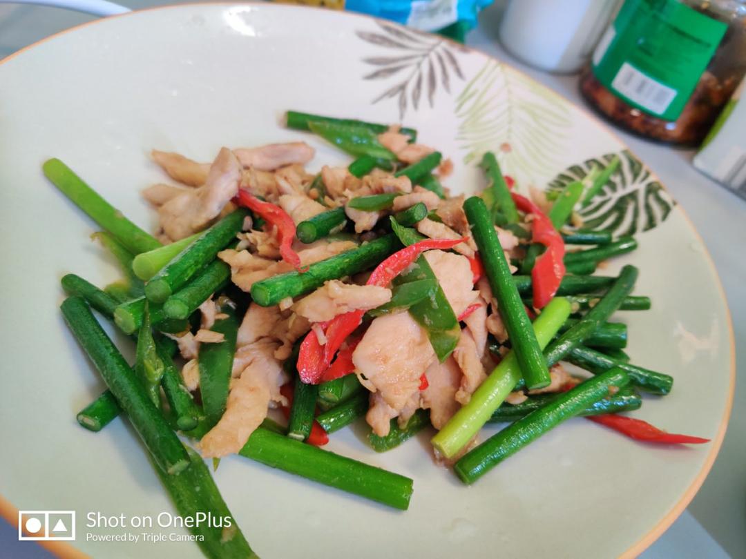 蒜苗炒肉丝