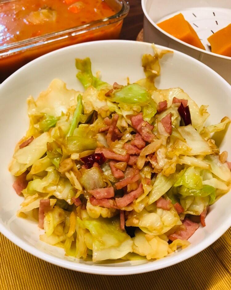 阿婆手撕包菜