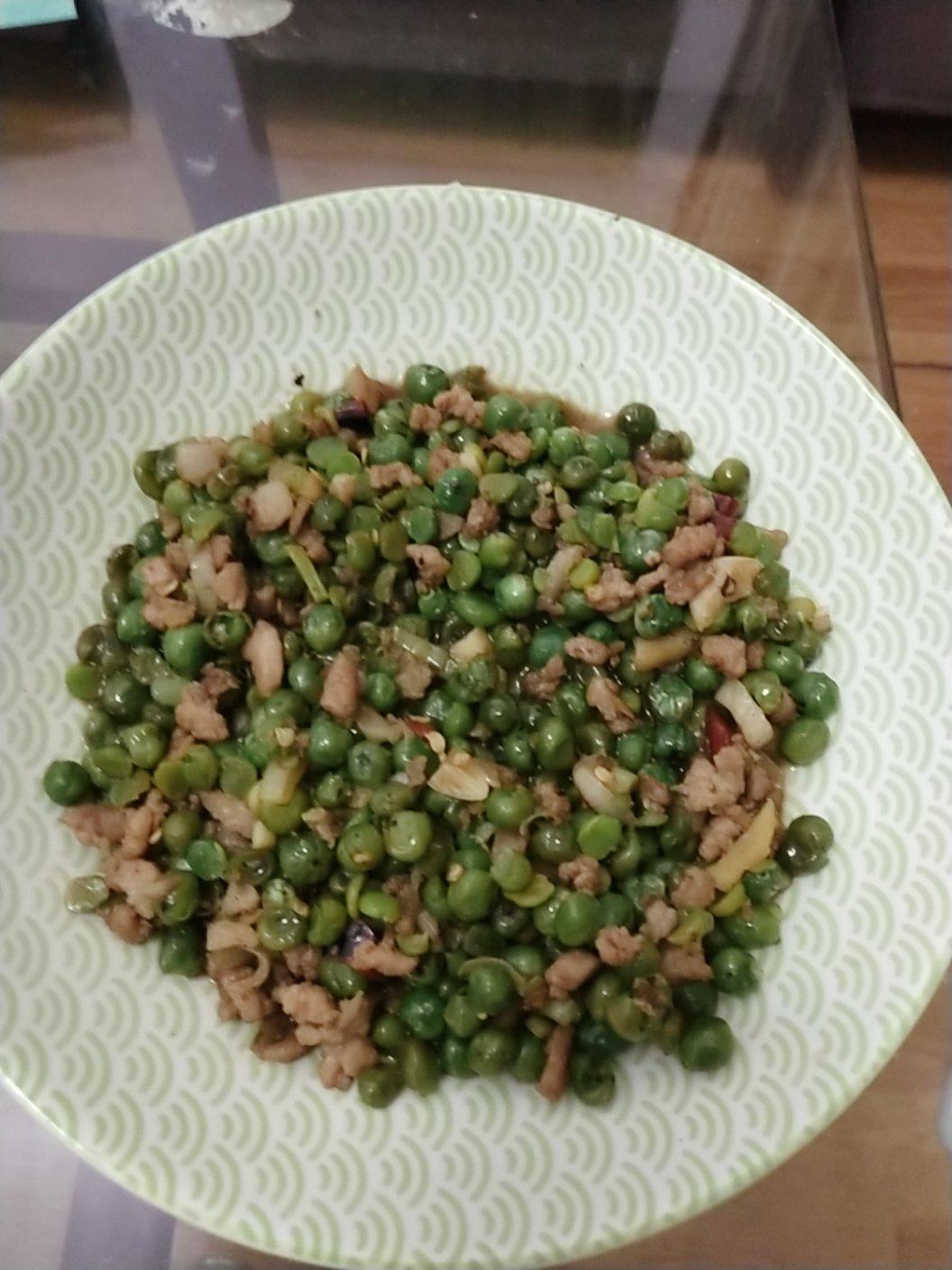 豌豆炒肉
