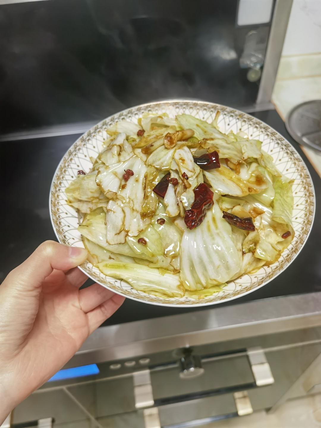 厨师长教你：“手撕包菜”的家常做法,简单又不失美味