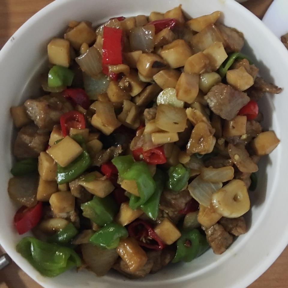 家常菜~杏鲍菇烧牛肉粒