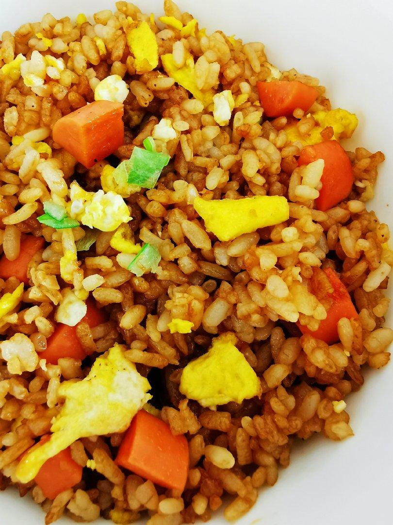 酱油炒饭(超级简单)