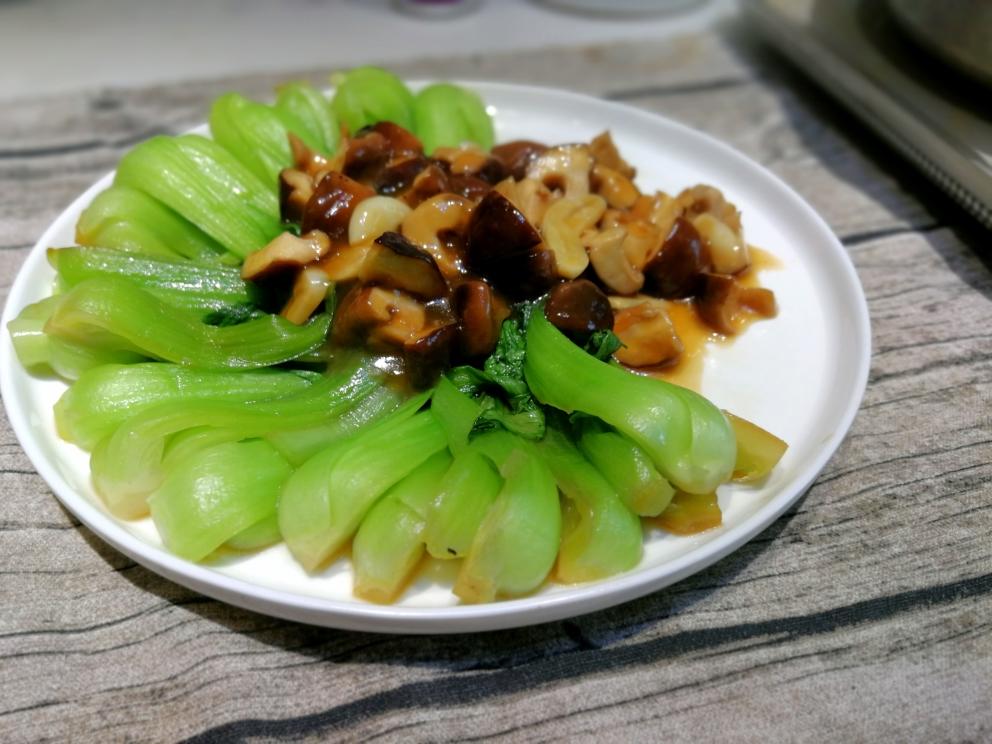 鲜菇油菜的做法 步骤8