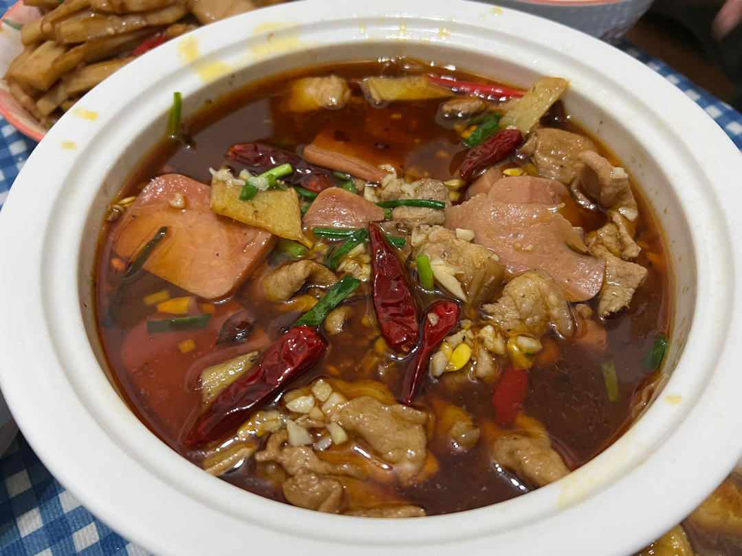 跟四川朋友学的水煮肉片 这也太香了！！