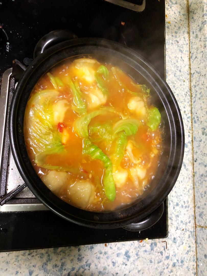 麻辣馄饨砂锅 Spicy Hotpot Huntun