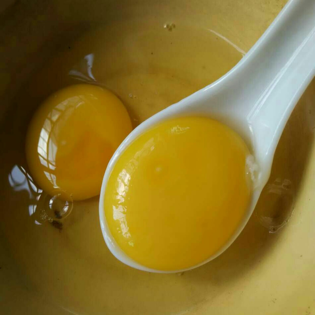 史上最简单的勺子分蛋法