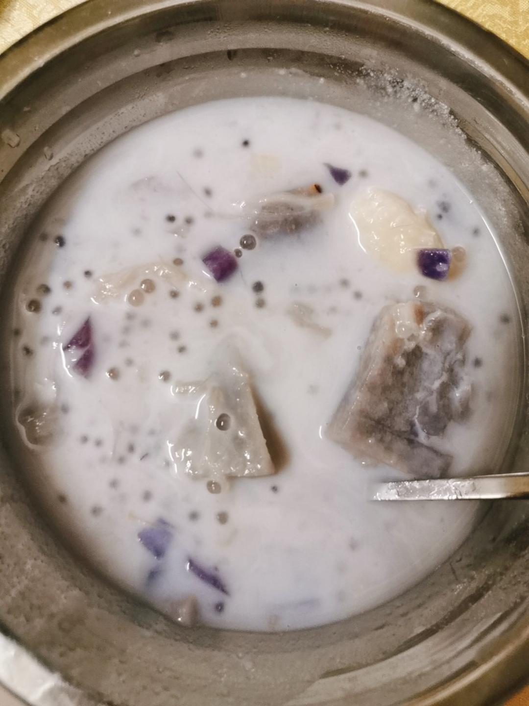 椰香香芋西米露