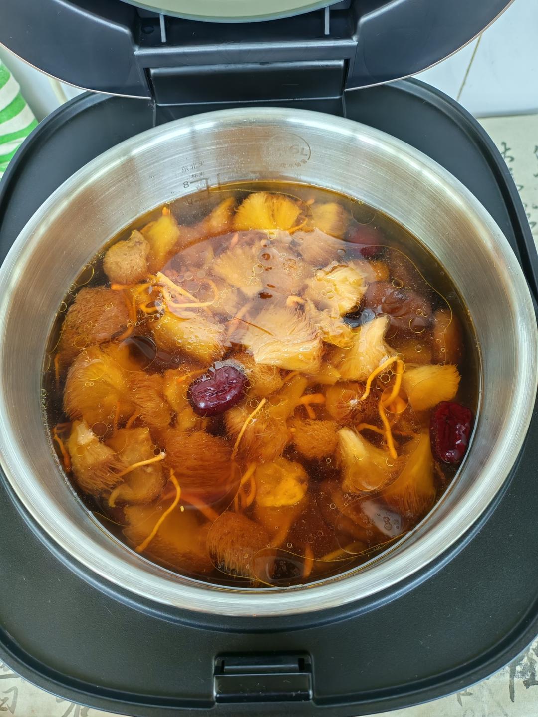 养胃猴头菇鸡汤