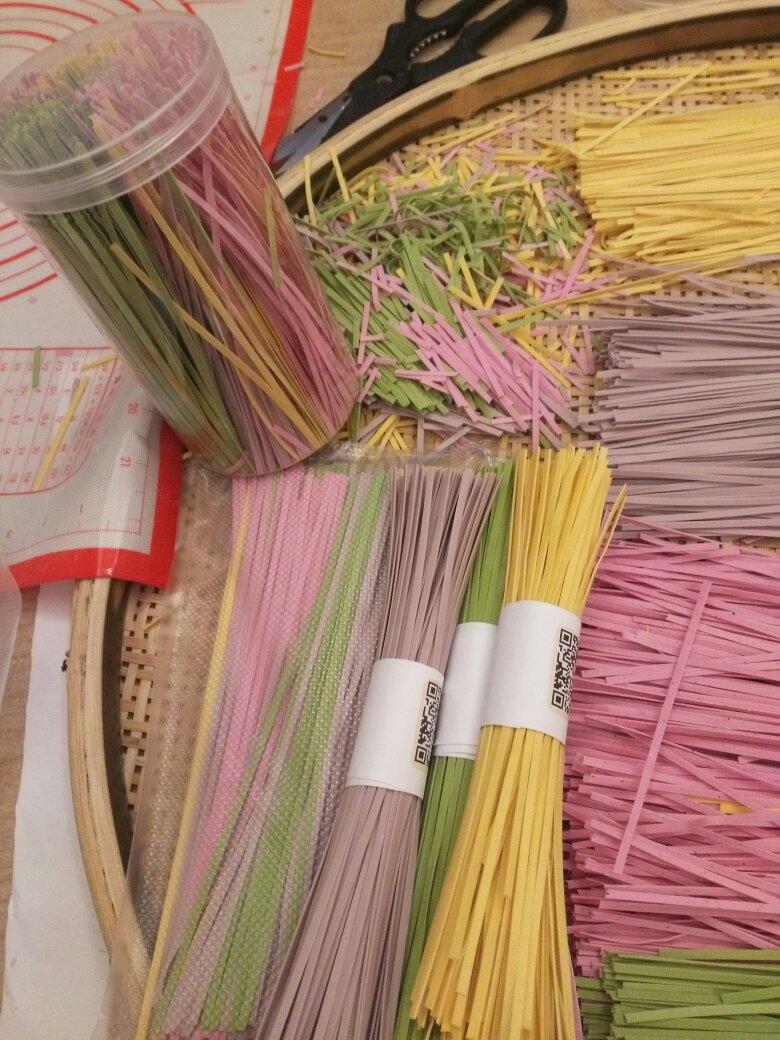 彩色面 有机面 蔬菜面 手工面 女侠森森