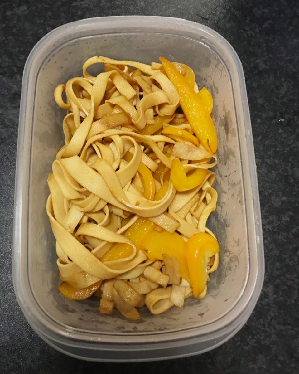 青椒炒豆腐皮