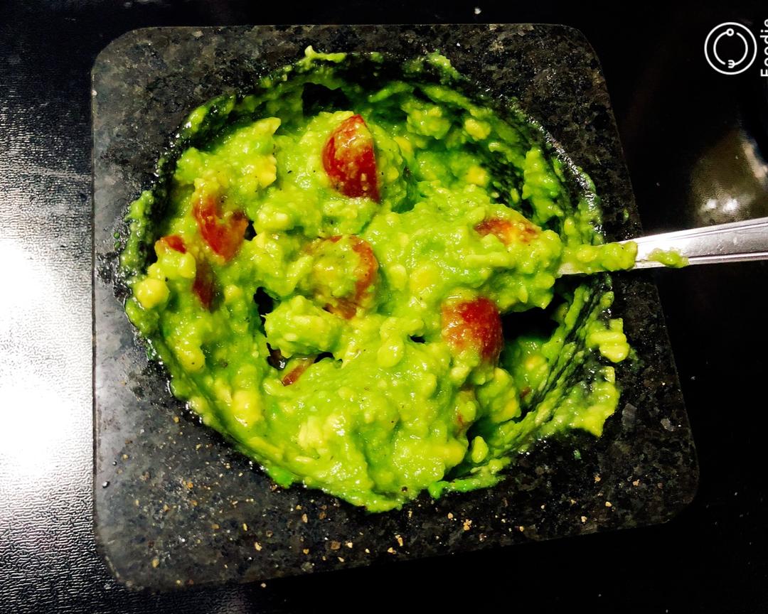 墨西哥牛油果酱Guacamole的做法