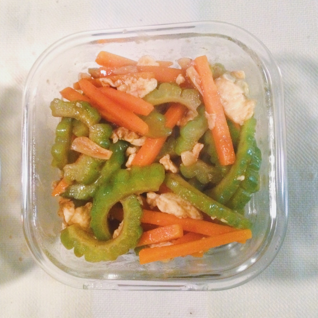 海鲜酱苦瓜炒蛋