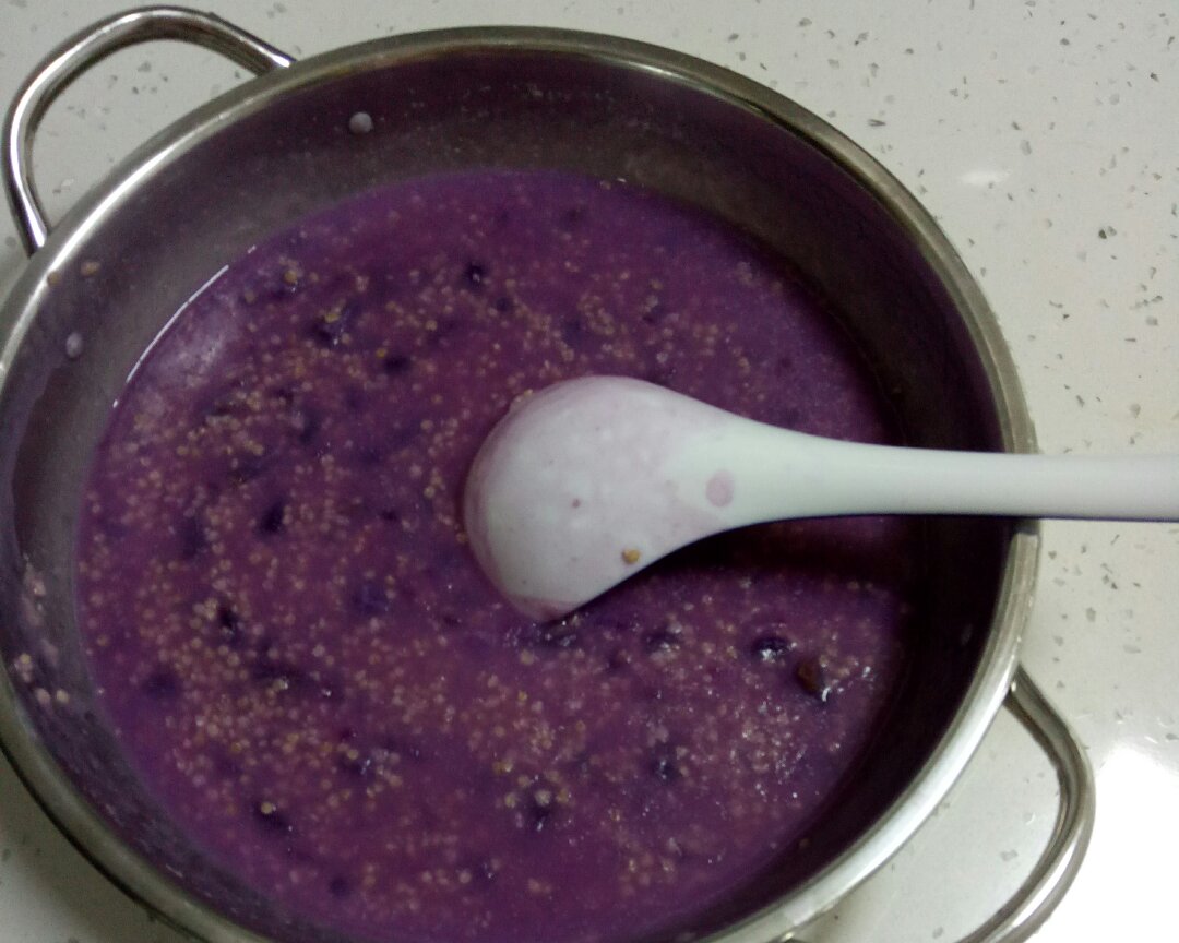 紫薯小米粥的做法