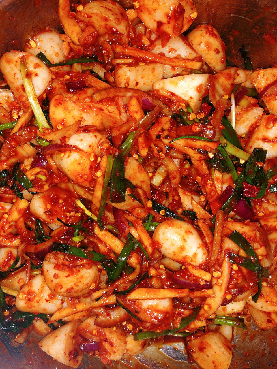 超简单又好吃的传统韩式萝卜泡菜(kkakdugi /Korean radish kimchi)