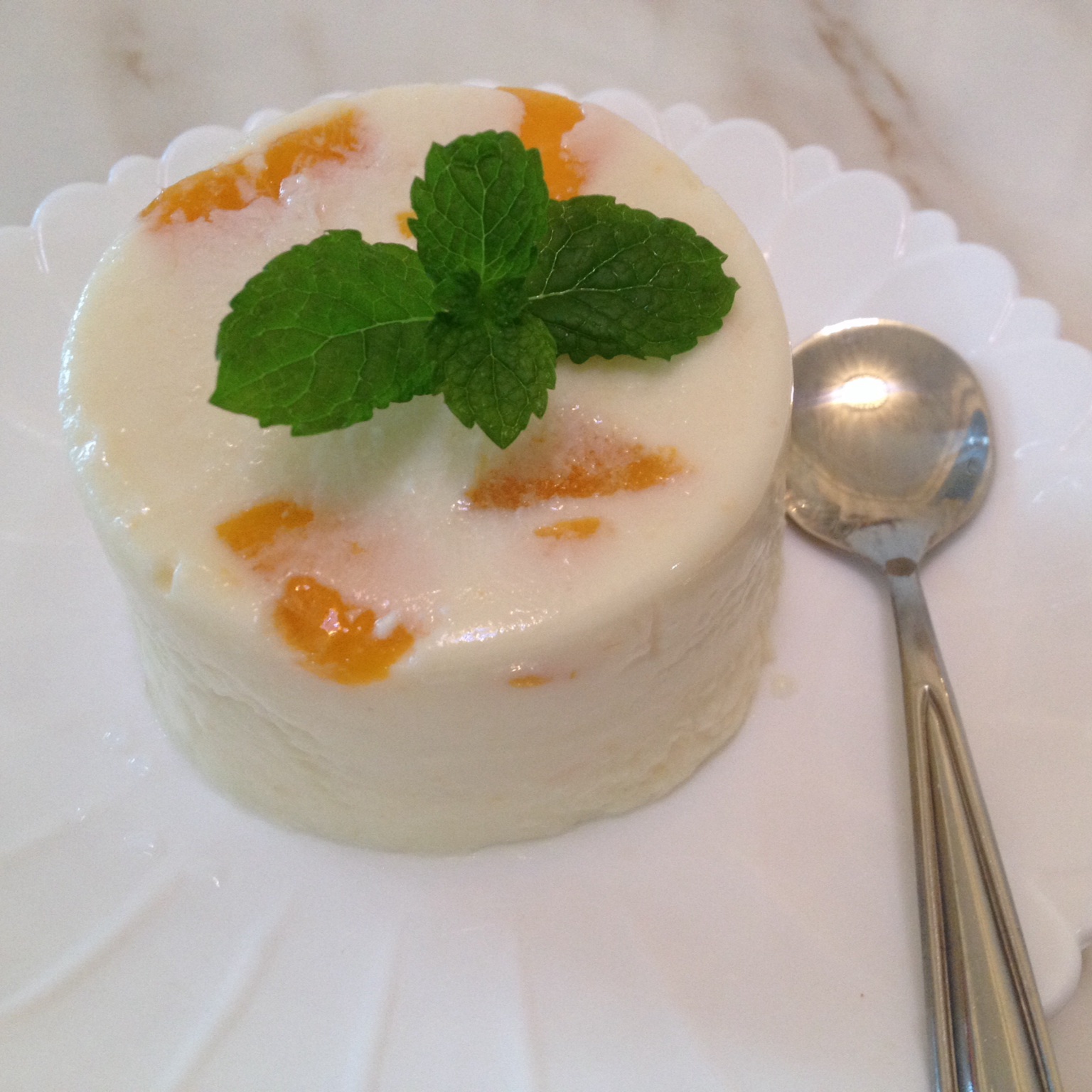 小草厨房做的芒果酸奶冻