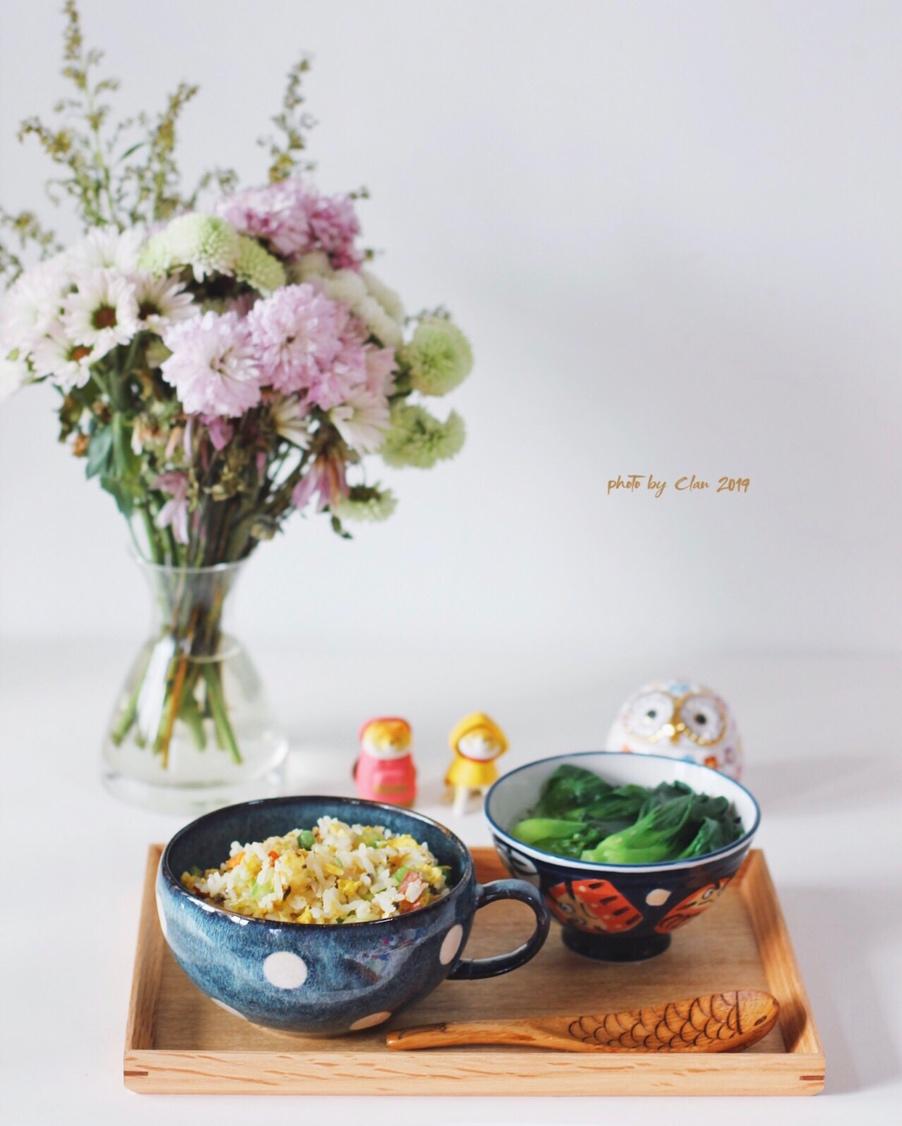 消耗剩菜的快手菜 | 糙米腊肠蛋炒饭