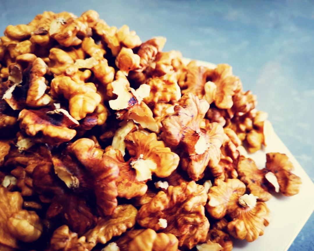 烤五香核桃仁的做法