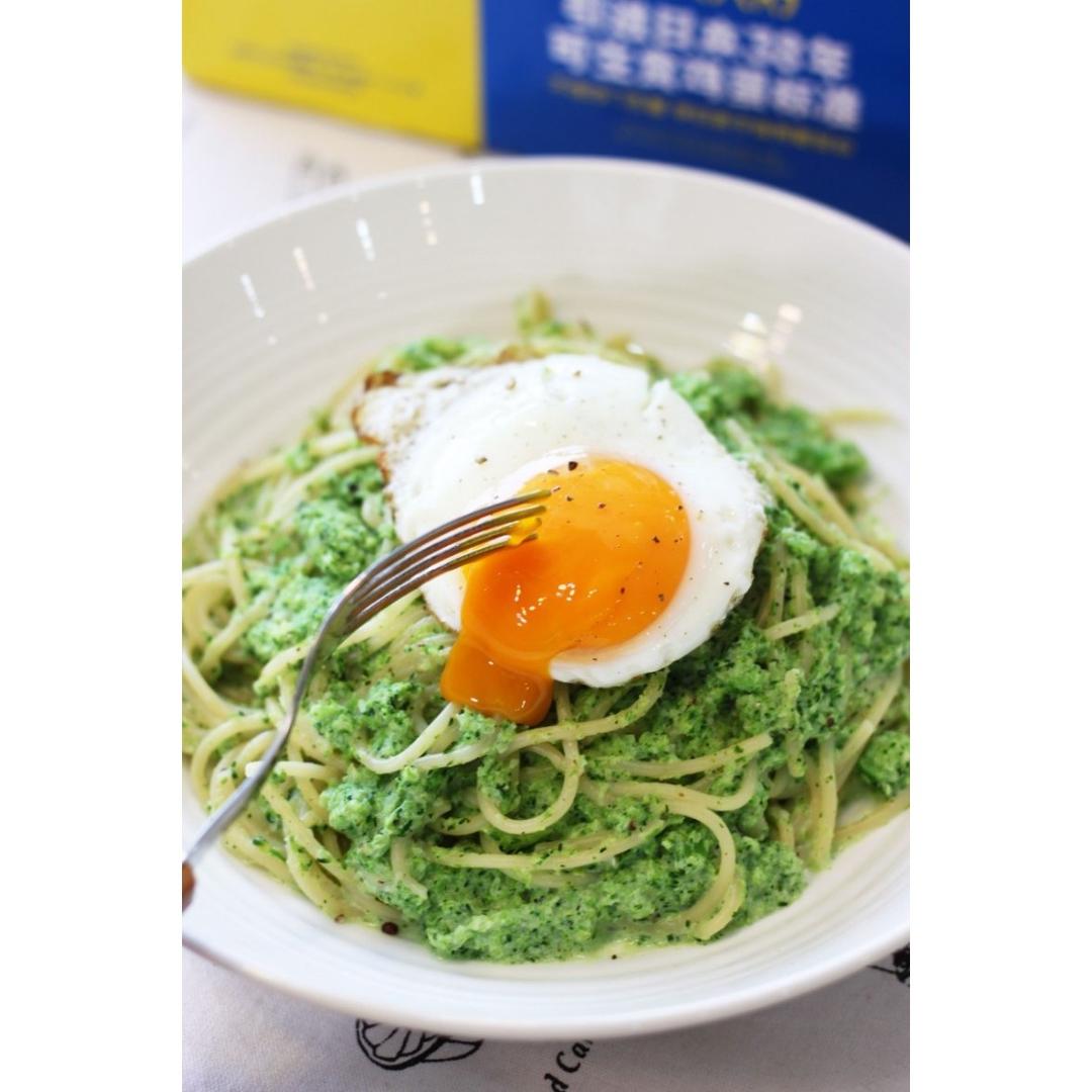 首页>作品>佟小鹤做的黄天鹅|溏心蛋大作战>于 202