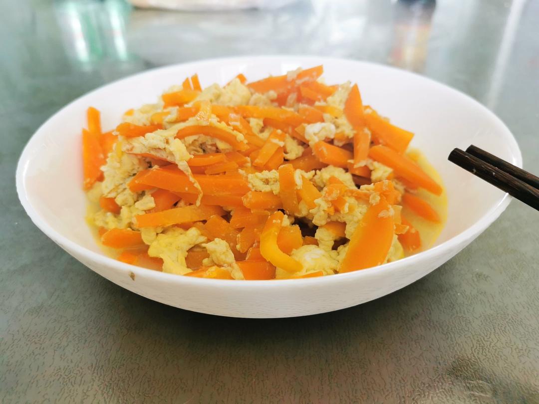 减脂餐-低脂无糖但香甜好吃的胡萝卜煎蛋