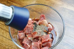 火龙果黑椒牛肉粒💕五分钟快手菜&家宴C位颜值担当的做法 步骤5