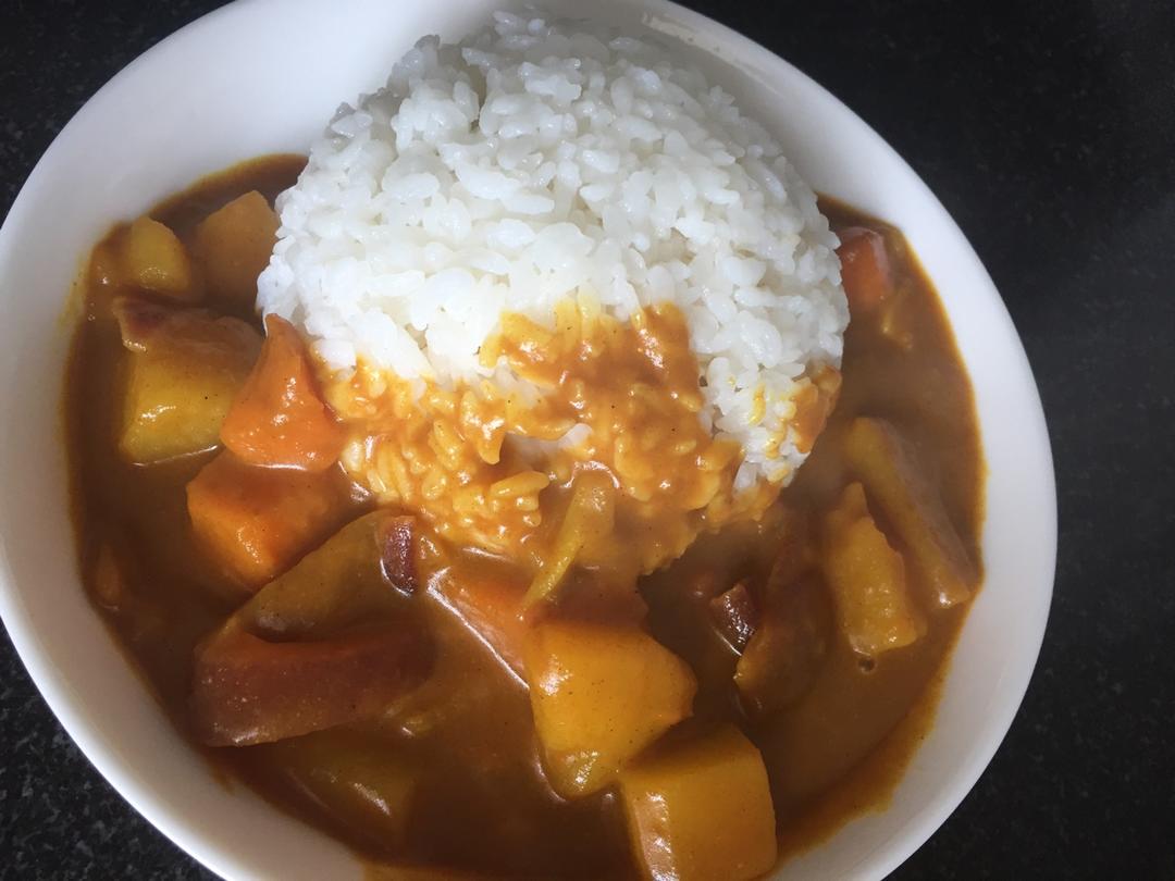 咖喱鸡肉饭