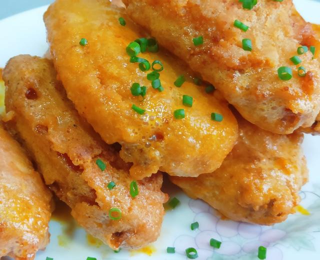 好吃到舔手指的蛋黄鸡翅的做法