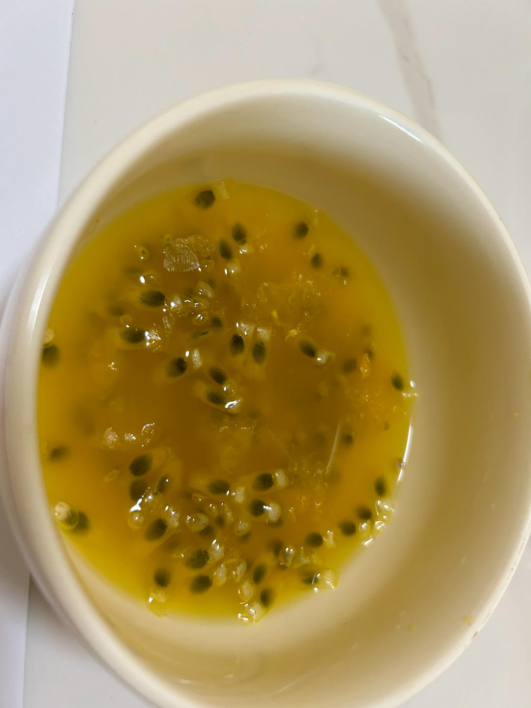 百香果的朴素吃法（百香果汁）