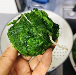 荠菜煎饼卷的做法 步骤3