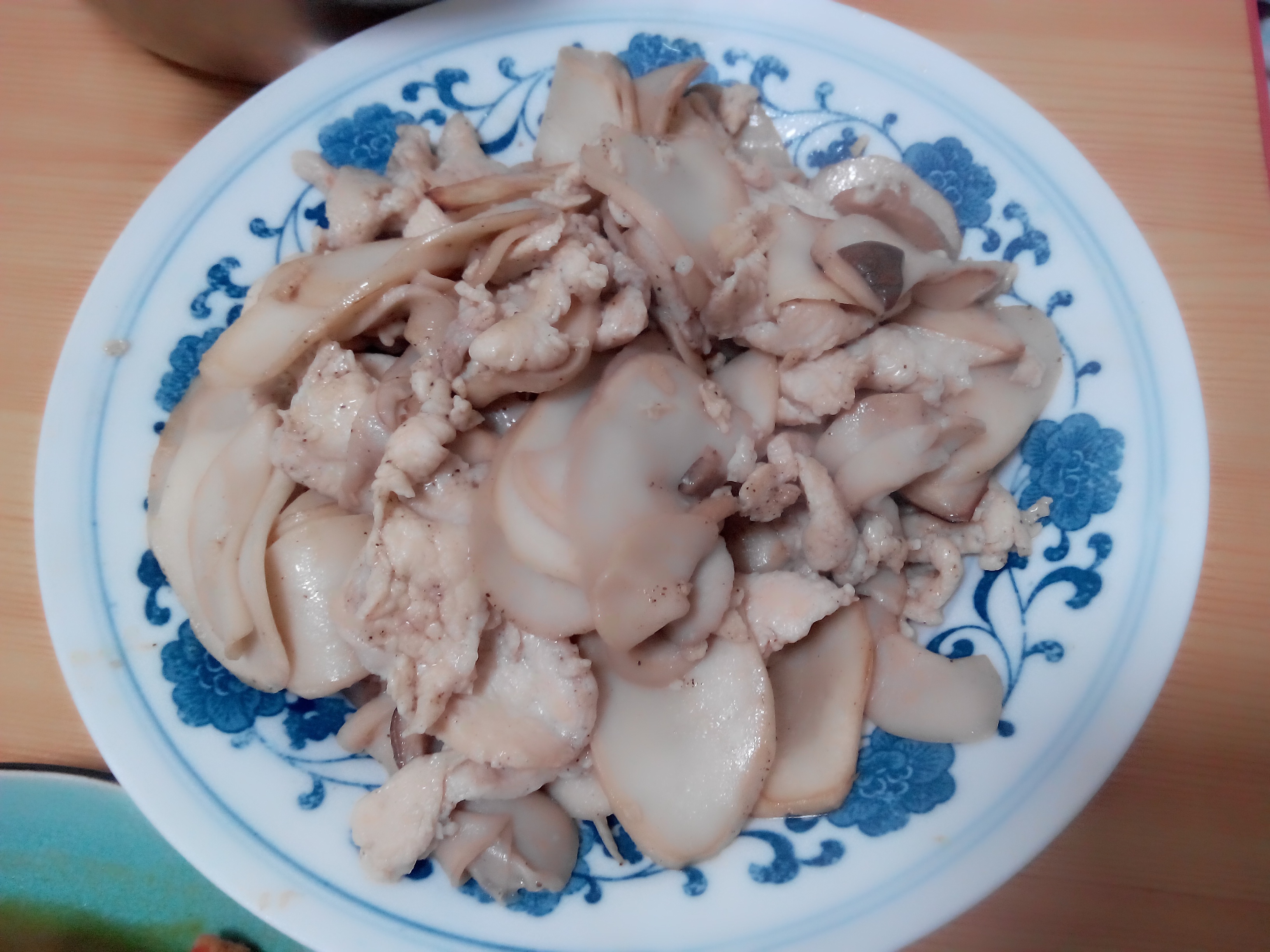 低卡减脂瘦身餐——杏鲍菇煎炒鸡胸肉