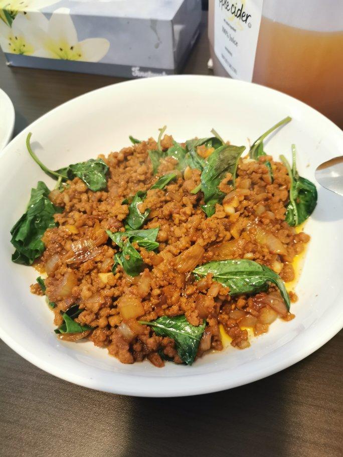 超级下饭「泰式打抛饭/打抛猪肉」