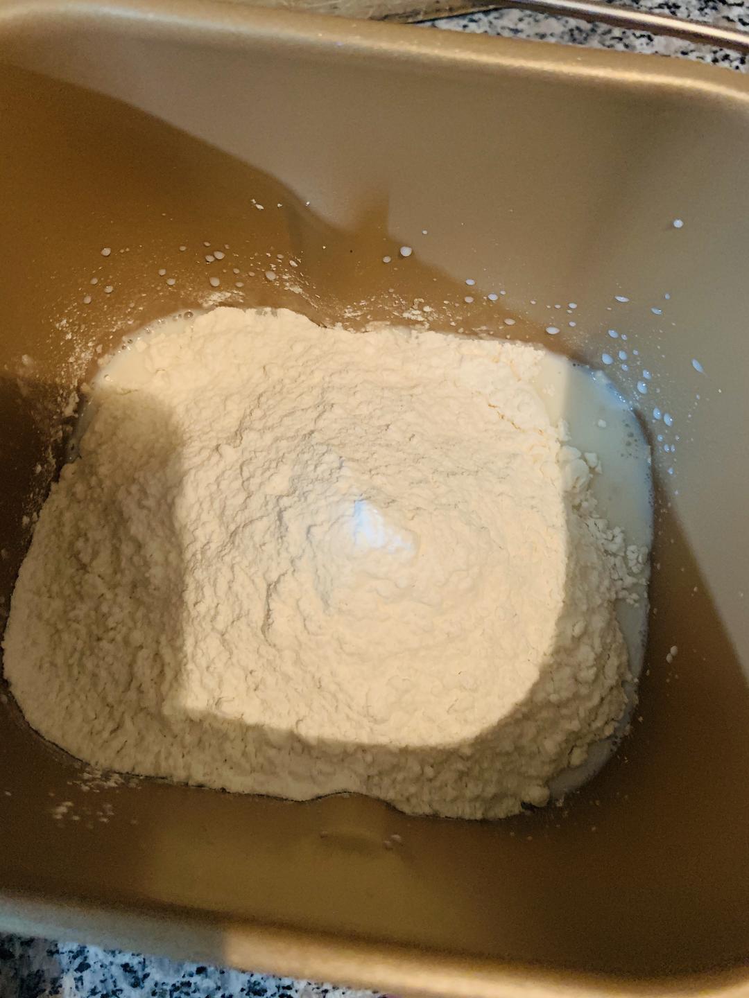 纯奶手撕吐司的做法 步骤1