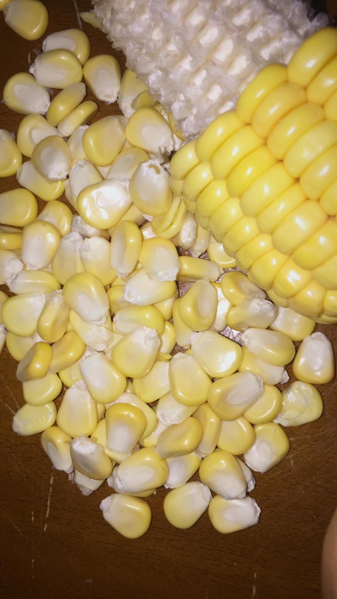 简单剥新鲜玉米粒
