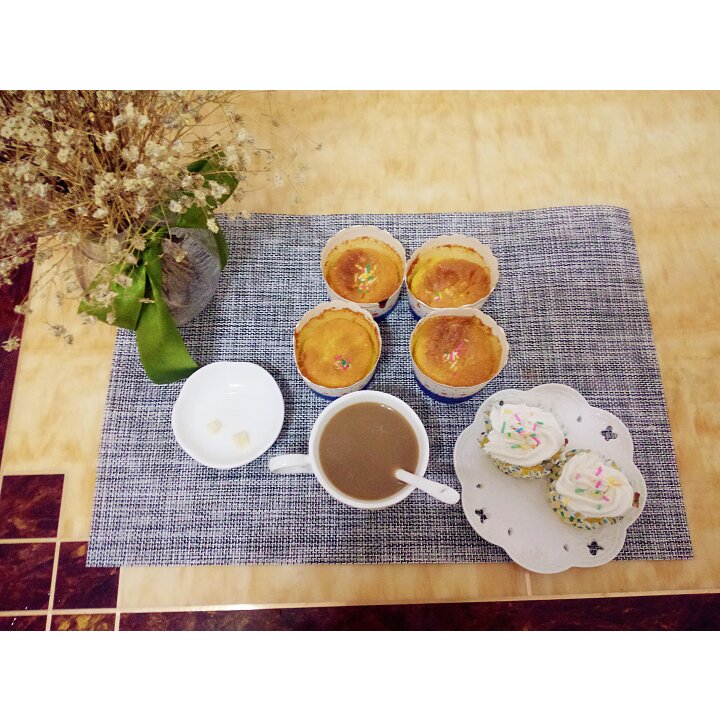 不会回缩的纸杯蛋糕