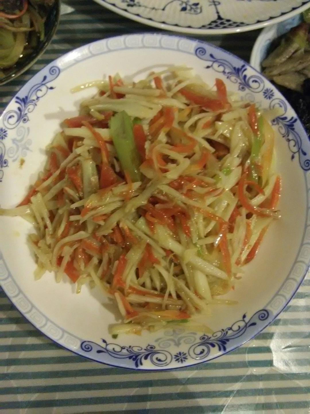 清炒土豆胡萝卜丝